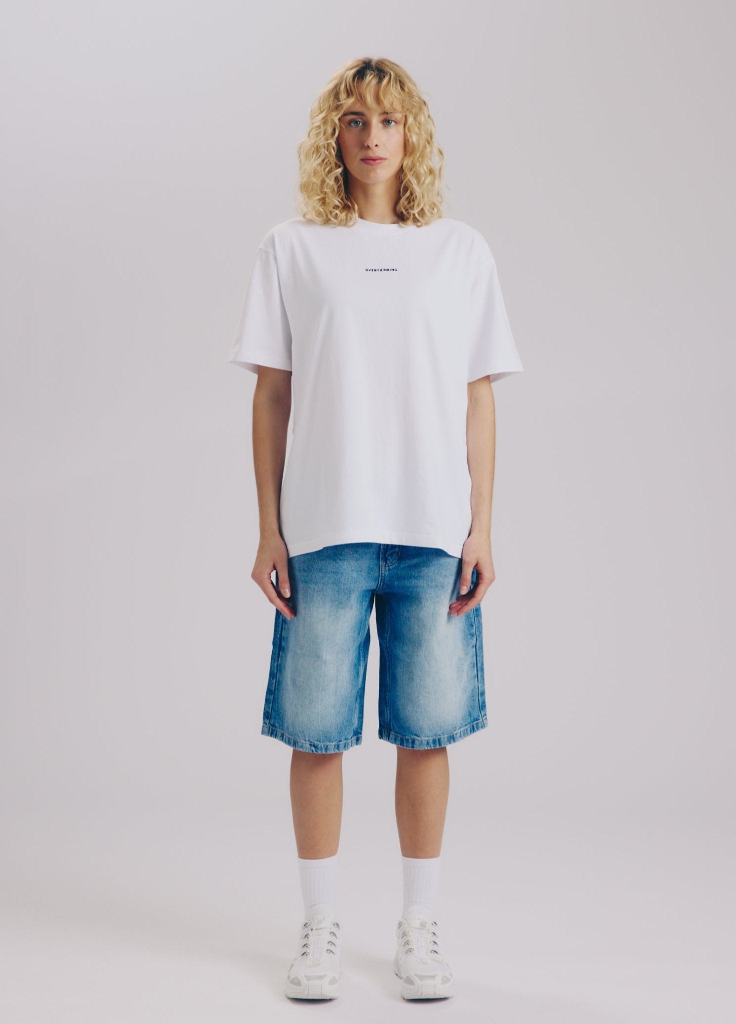 OVERTHINKING T-Shirt T-Shirt - NBDC