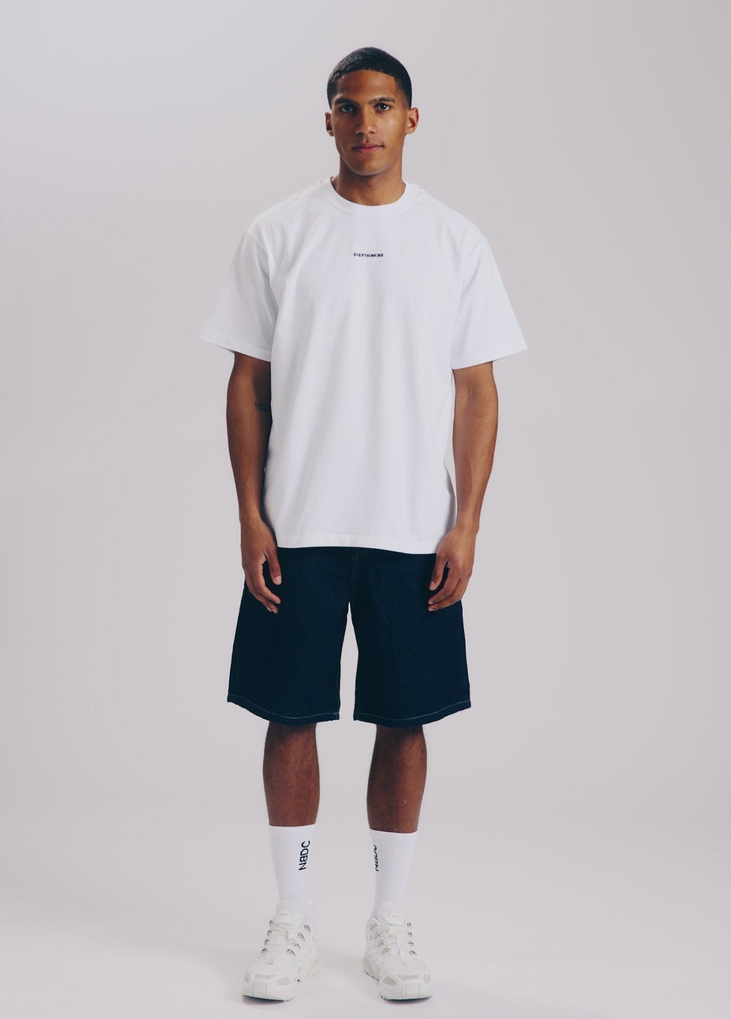 OVERTHINKING T-Shirt T-Shirt - NBDC