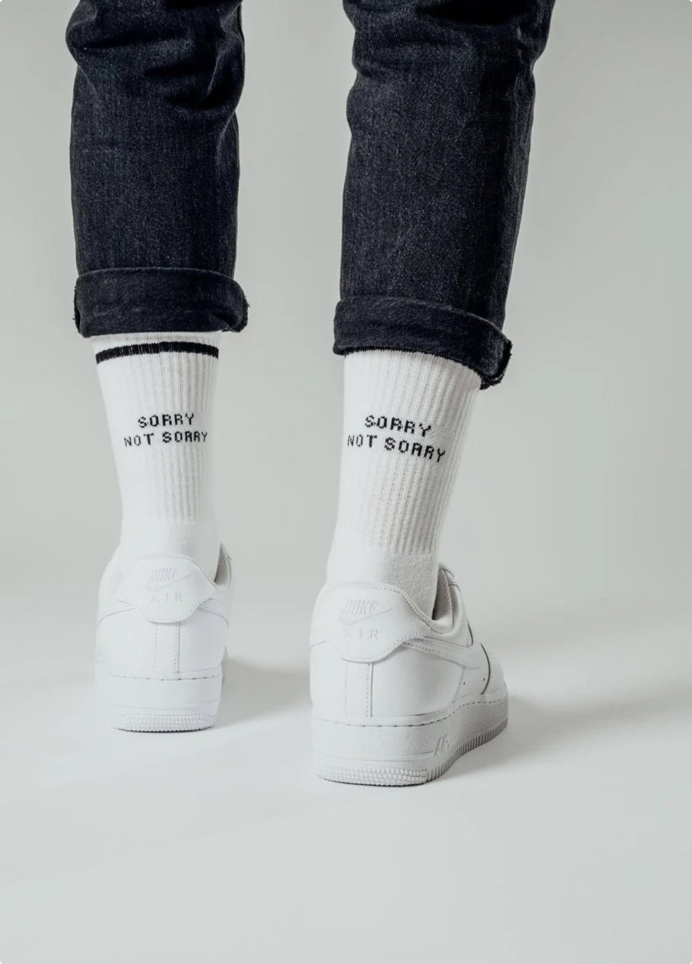 SORRY NOT SORRY Socken - NBDC